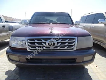 Cars For Sale Toyota  Land Cruiser  GXR  300,000  Maroon  SUV  Manual  4WD  Cloth  2000  8  No  Gasoline