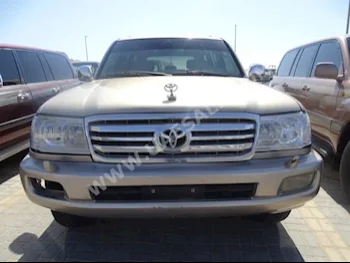 Cars For Sale Toyota  Land Cruiser  GXR  200,000  Gold  SUV  Automatic  4WD  Cloth  2004  8  No  Gasoline