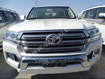 Cars For Sale Toyota  Land Cruiser  VXR  0  White  SUV  Automatic  4WD  Cloth  2016  8  Yes  Gasoline
