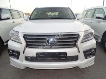 سيارات للبيع لكزس  ال اكس  570  157,000  أبيض  اس يو في  اتوماتك  دفع رباعي  جلد  2014  8  نعم  بنزين