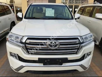 Cars For Sale Toyota  Land Cruiser  VXR  0  Pearl  Sedan  Automatic  RWD  Cloth  2017  8  Yes  Gasoline