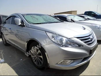 Cars For Sale Hyundai  Sonata  33,000  Silver  Sedan  Automatic  FWD  Leather  2014  4  No  Gasoline