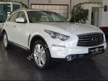 Cars For Sale Infiniti  QX  70  91,000  White  SUV  Tiptronic  4WD  Leather  2015  6  Yes  Gasoline