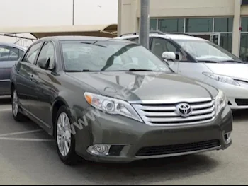 Cars For Sale Toyota  Avalon  XLE  75,000  Gray  Sedan  Automatic  FWD  Leather  2011  6  Yes  Gasoline