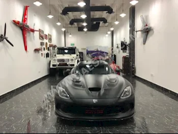 Cars For Sale Dodge  Viper  SRT 10  40,000  Black  Coupe / Sport  Manual  RWD  Leather  2013  10  No  Gasoline