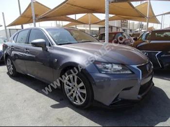 سيارات للبيع لكزس  جي اس  350  33,000  رمادي  سيدان  اتوماتك  دفع خلفي  جلد  2013  6  نعم  بنزين