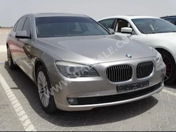 Cars For Sale BMW  7-Series  730 Li  154,000  Gold  Sedan  Automatic  RWD  Leather  2011  6  Yes  Gasoline