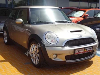 Cars For Sale Mini  Cooper  S  72,000  Gold  Hatchback  Tiptronic  FWD  Leather  2011  4  Panorama  Gasoline
