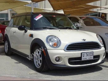 سيارات للبيع ميني  كوبر  81,000  بيج  هاتشباك  اتوماتك  دفع خلفي  جلد  2014  4  نعم  بنزين