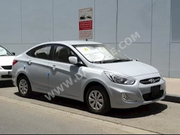 Cars For Sale Hyundai  Accent  0  Silver  Sedan  Automatic  FWD  Cloth  2017  4  No  Gasoline