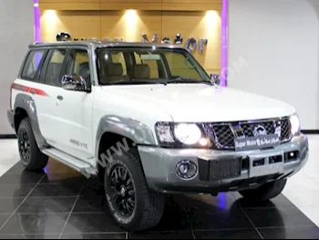 Cars For Sale Nissan  Patrol  Super Safari  6,000  White  SUV  Automatic  4WD  Leather  2017  6  Yes  Gasoline