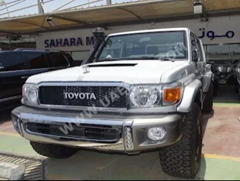 Cars For Sale Toyota  Land Cruiser  XTREME  0  Silver  Pick Up  Manual  4WD  Leather  2018  8  No  Diesel