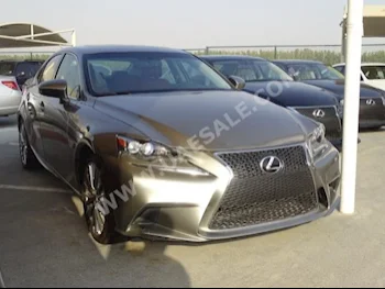 سيارات للبيع لكزس  اّي اس  300  4,170  برونزي  سيدان  اتوماتك  دفع خلفي  جلد  2016  6  نعم  بنزين