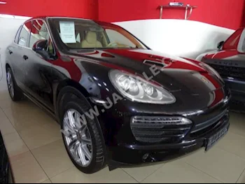 سيارات للبيع بورش  كيان  139,000  أسود  اس يو في  اتوماتك  دفع رباعي  جلد  2014  6  بانوراما  بنزين