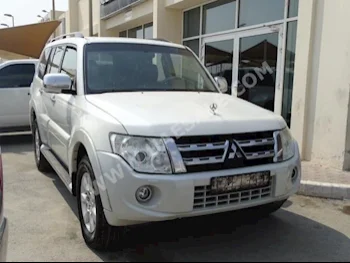 Cars For Sale Mitsubishi  Pajero  GLS  130,000  White  SUV  Automatic  4WD  Leather  2012  6  Panorama  Gasoline
