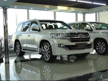 Cars For Sale Toyota  Land Cruiser  VXR 5.7  0  White  SUV  Automatic  4WD  Leather  2019  8  Yes  Gasoline