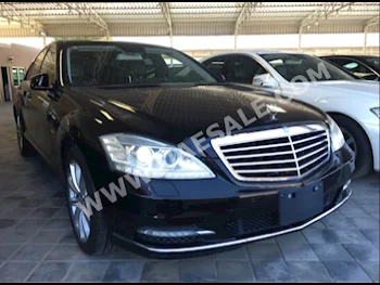 Cars For Sale Mercedes-Benz  S-Class  350  63,000  Black  Sedan  Automatic  RWD  Leather  2013  6  Yes  Gasoline