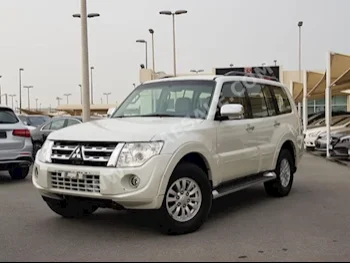 Cars For Sale Mitsubishi  Pajero  GLS  176,000  White  SUV  Automatic  4WD  Cloth  2012  6  No  Gasoline