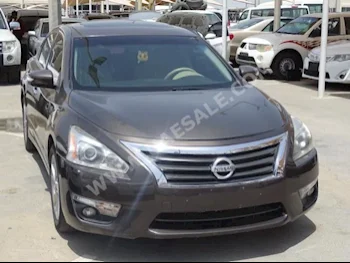 سيارات للبيع نيسان  ألتيما  93,000  بني  سيدان  اتوماتك  دفع أمامي  جلد  2015  4  نعم  بنزين