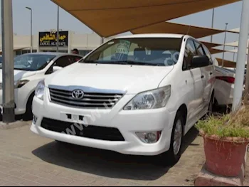 Cars For Sale Toyota  Innova  80,000  White  Van / Bus  Automatic  FWD  Cloth  2015  4  No  Gasoline