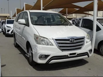 Cars For Sale Toyota  Innova  2.7 S  85,000  White  Van / Bus  Automatic  FWD  Cloth  2015  6  No  Gasoline