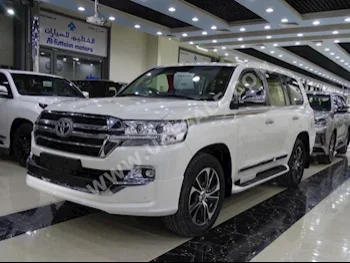 Cars For Sale Toyota  Land Cruiser  VXR  0  White  SUV  Automatic  4WD  Chamois  2020  8  Yes  Gasoline