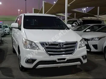 Cars For Sale Toyota  Innova  2.7 S  95,000  White  Van / Bus  Automatic  FWD  Cloth  2015  6  No  Gasoline