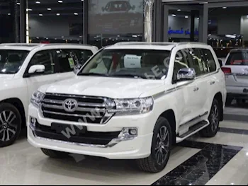 Cars For Sale Toyota  Land Cruiser  VXR  0  White  SUV  Automatic  4WD  Chamois  2020  8  Yes  Gasoline