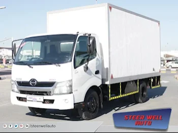 Cars For Sale Hino  300  714  311,877  White  Pick Up  Manual  RWD  Cloth  2013  4  No  Diesel