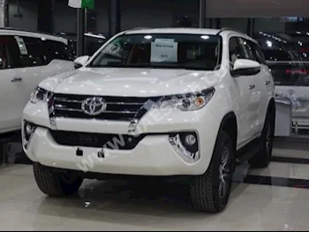Cars For Sale Toyota  Fortuner  GXR  0  White  SUV  Automatic  4WD  Cloth  2020  6  No  Gasoline