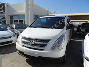 Cars For Sale Hyundai  H1  100,000  White  Van / Bus  Automatic  FWD  Cloth  2016  4  No  Gasoline