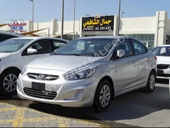 Cars For Sale Hyundai  Accent  1.6  78,000  Silver  Sedan  Automatic  FWD  Cloth  2015  4  No  Gasoline