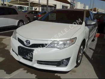 Cars For Sale Toyota  Camry  S  125,000  White  Sedan  Automatic  FWD  Cloth  2013  4  No  Gasoline