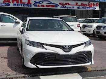 Cars For Sale Toyota  Camry  LE  0  White  Sedan  Automatic  FWD  Cloth  2019  4  No  Gasoline