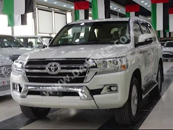 Cars For Sale Toyota  Land Cruiser  VXR 5.7  0  White  SUV  Automatic  4WD  Leather  2020  8  Yes  Gasoline
