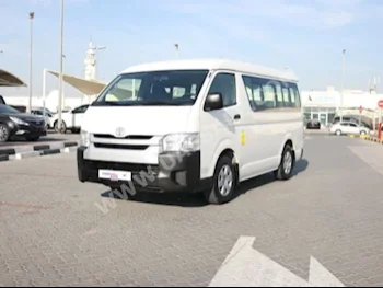 Cars For Sale Toyota Hiace 203,000 White Van / Bus Manual FWD Cloth 2015 4 No Gasoline