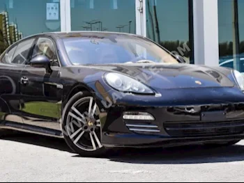 Cars For Sale Porsche  Panamera  4  71,000  Black  Sedan  Automatic  AWD  Leather  2013  6  Yes  Gasoline