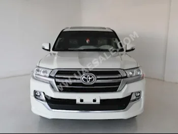 Cars For Sale Toyota  Land Cruiser  VXR 5.7  133,251  White  SUV  Automatic  4WD  Leather  2017  8  Yes  Gasoline