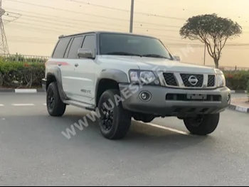 سيارات للبيع نيسان  باترول  سفاري  98,000  أبيض و أسود  اس يو في  اتوماتك  دفع كلي مستمر  جلد  2017  6  نعم  بنزين