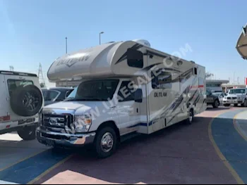 سيارات للبيع فورد  E 450 Sun Seeker  13,000  بيج  بيكب  اتوماتك  دفع رباعي  جلد  2019  8  كلا  بنزين