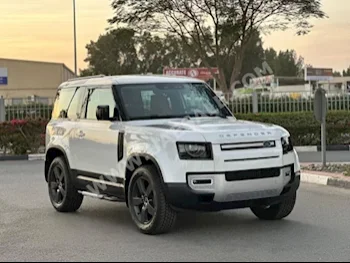 سيارات للبيع لاند روفر  ديفيندر  90  0  أبيض  اس يو في  اتوماتك  دفع كلي مستمر  جلد  2023  4  نعم  بنزين