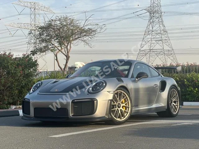 سيارات للبيع بورش  911  جي تي 2 أر اس  5,000  رمادي وفضي  كوبيه \ سبورت  اتوماتك  دفع خلفي  جلد  2018  6  كلا  بنزين