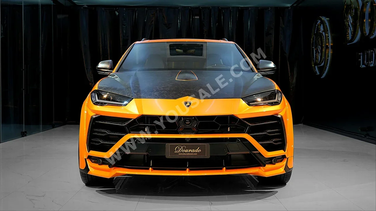 Lamborghini URUS 2023 Automatic 4,015 Km 8 Cylinder AWD SUV Orange