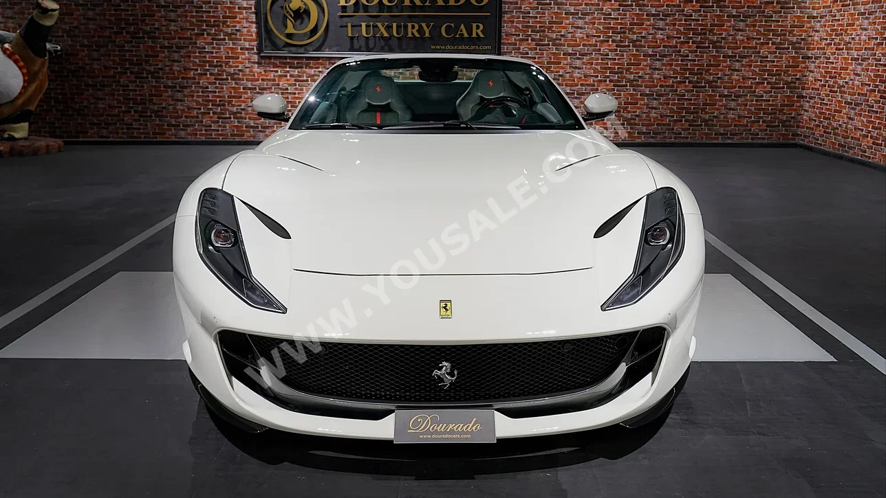 Ferrari 812 GTS 2022 Automatic 627 Km 12 Cylinder RWD Convertible White