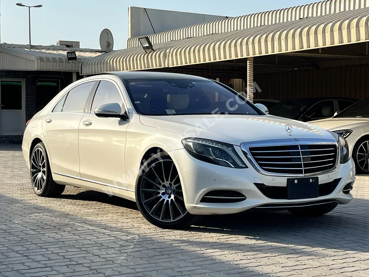 Mercedes-Benz S-Class 550L 2014 Automatic 129,000 Km 8 Cylinder RWD Sedan White