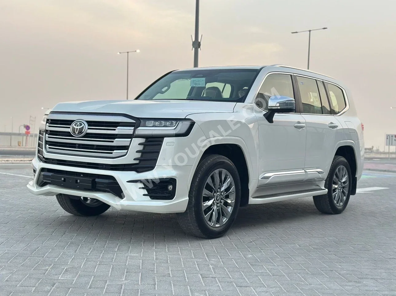 Toyota Land Cruiser VXR 2025 Automatic 0 Km 6 Cylinder 4WD SUV White With Warranty