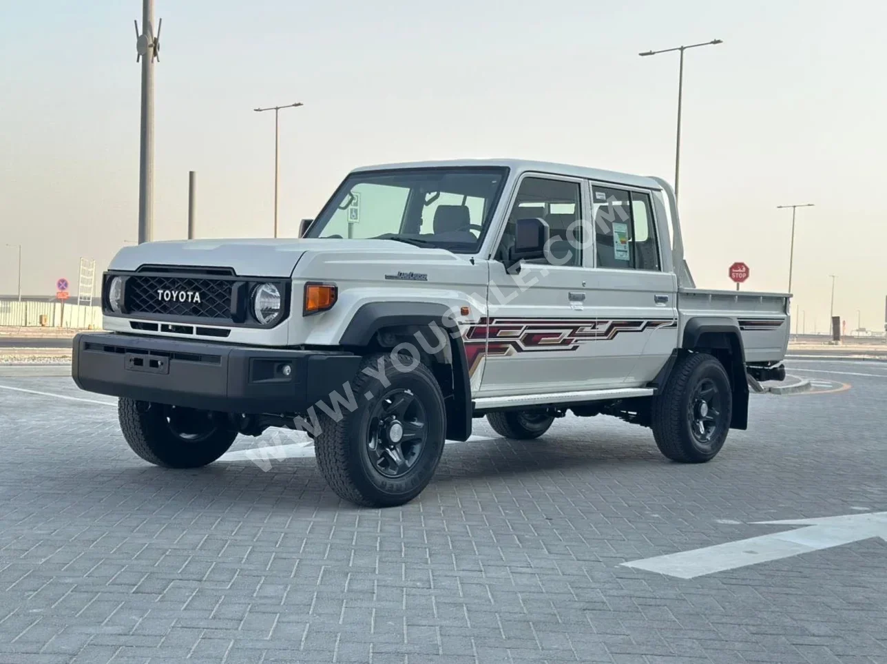 Toyota  Land Cruiser  79  2025  Manual  0 Km  6 Cylinder  4WD  Pick Up  White