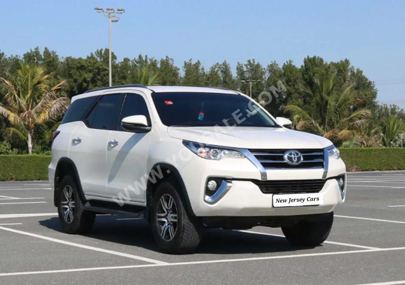 Toyota Fortuner SR5 2020 Automatic 72,000 Km 4 Cylinder 4WD SUV White With Warranty
