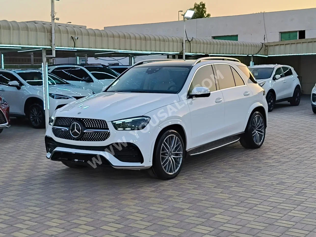 Mercedes-Benz  GLE-Class  350  2023  Automatic  27,000 Km  4 Cylinder  4WD  SUV  White