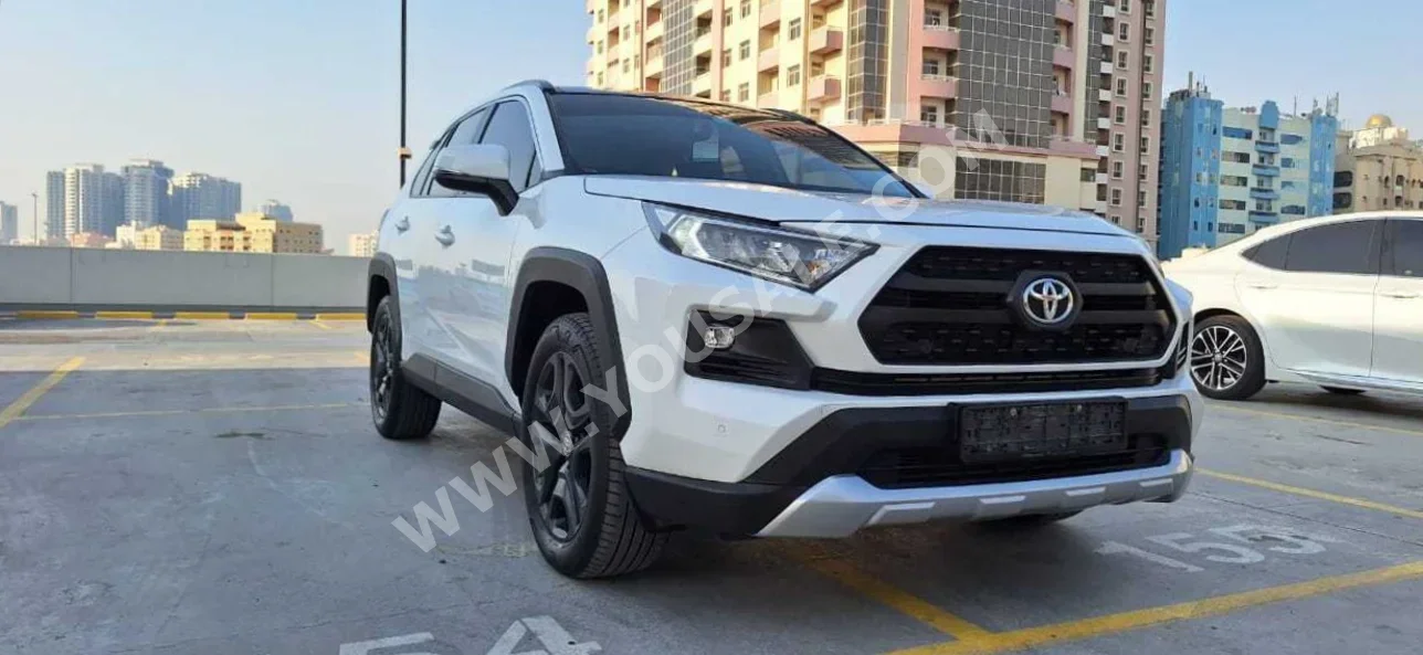 Toyota Rav 4 VXR 2020 Automatic 48,000 Km 4 Cylinder 4WD SUV White With Warranty